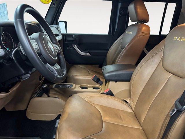 Used 2014 Jeep Wrangler Unlimited Sahara w/ Connectivity Group image 7