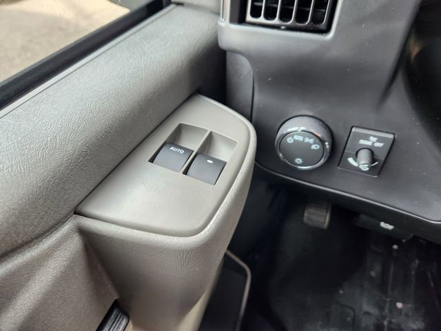 New 2025 Chevrolet Express 4500 w/ Power Convenience Package RWD image 27