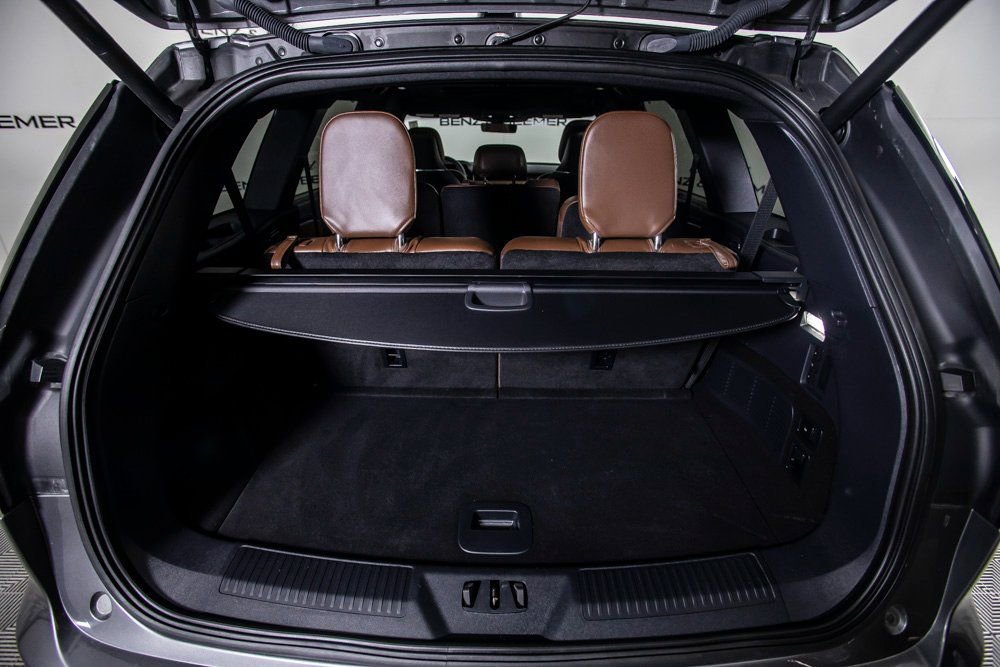 Used 2025 Lincoln Aviator Reserve w/ Equipment Group 201A image 9