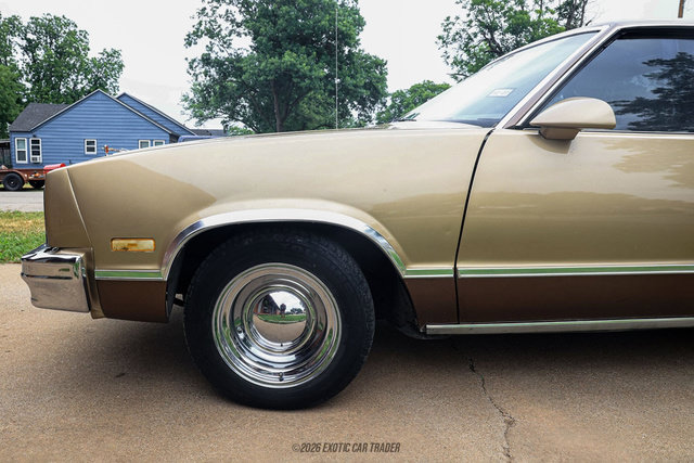 Used 1987 Chevrolet El Camino V8 RWD image 4