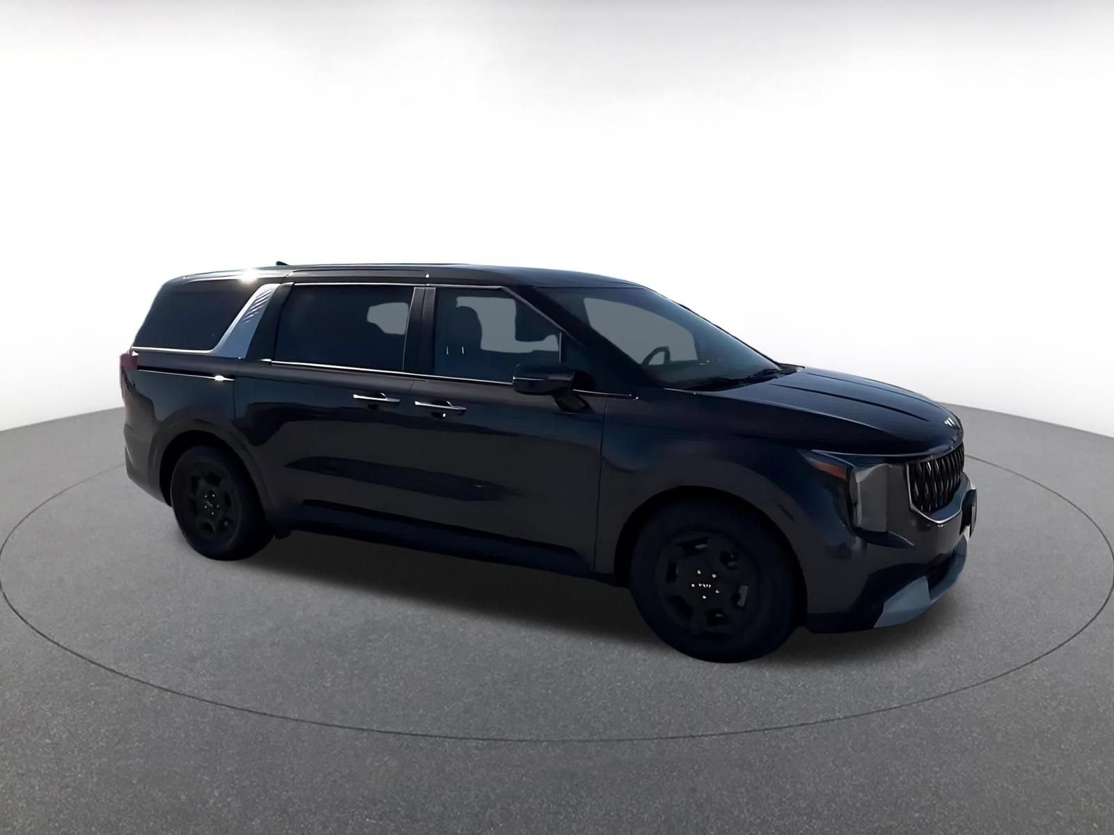 Used 2026 Kia Carnival FWD video 2