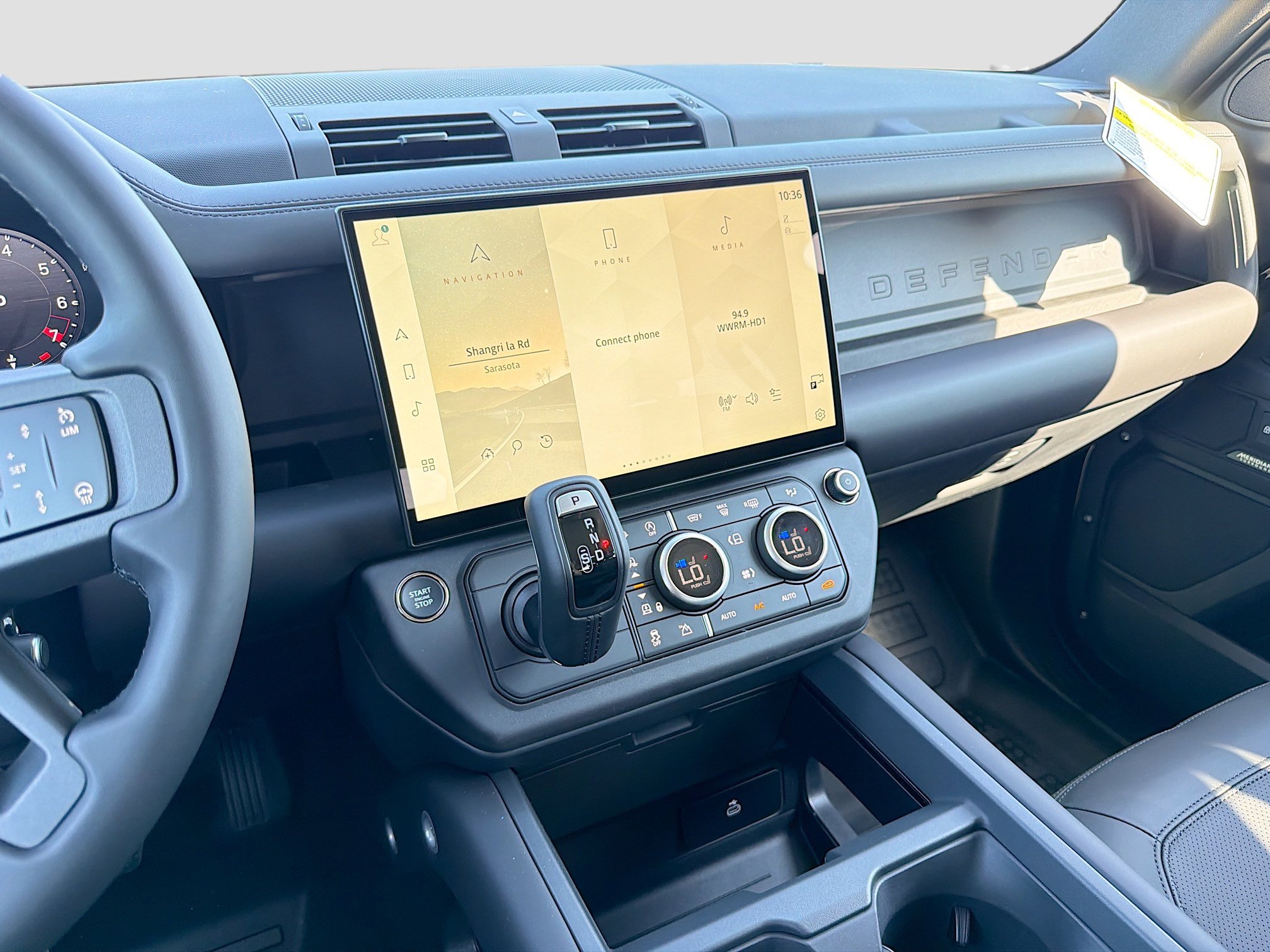 New 2026 Land Rover Defender 110 X-Dynamic SE image 27