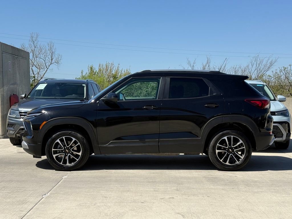 Used 2025 Chevrolet TrailBlazer LT image 9
