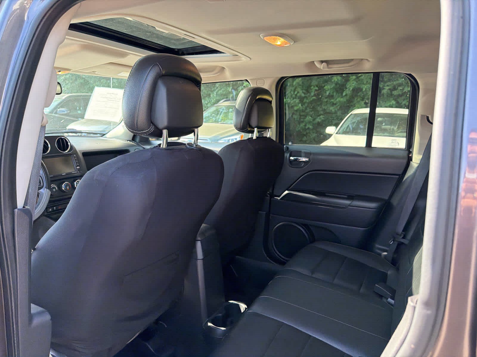 Used 2015 Jeep Patriot 4WD image 6