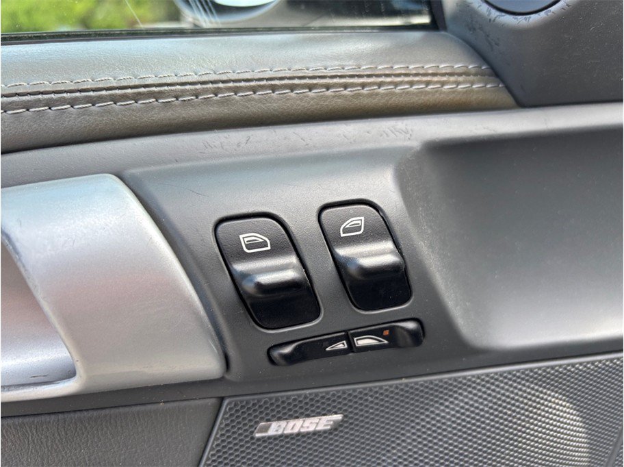 Used 2005 Porsche 911 Carrera RWD image 18