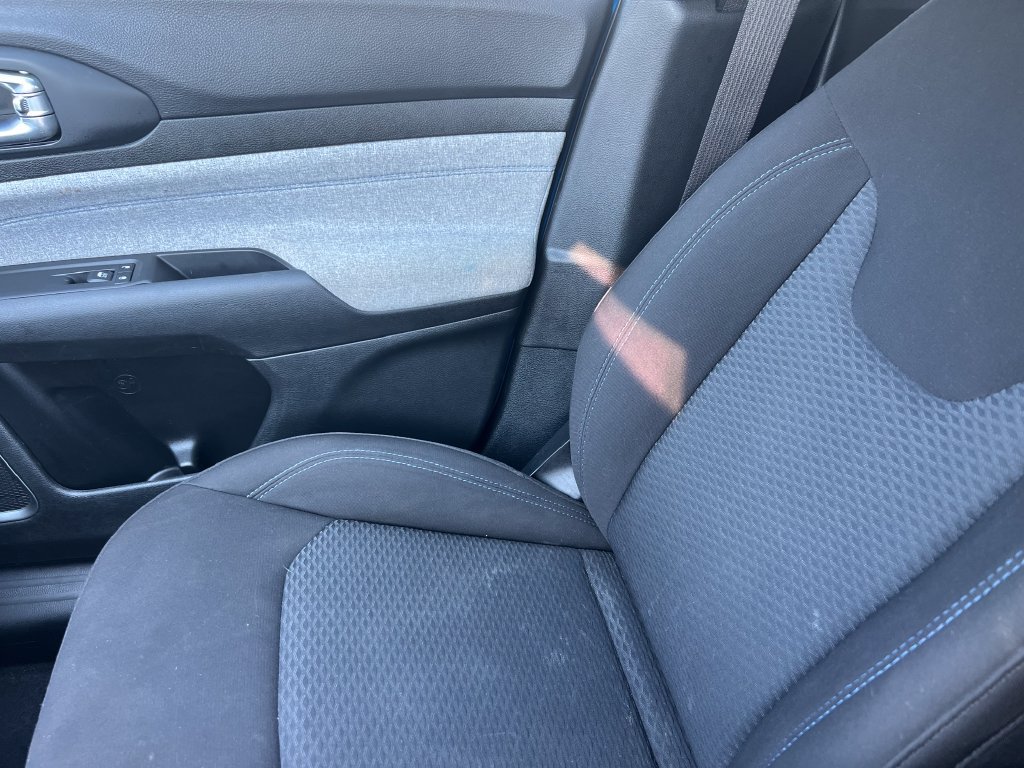 Used 2023 Jeep Compass Sport AWD/4WD image 28