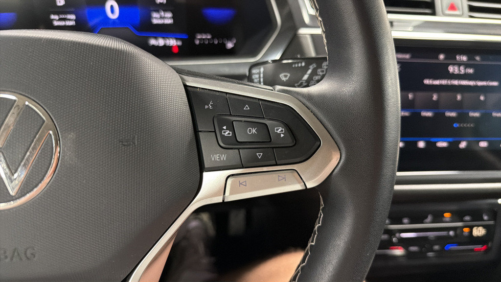 Certified 2024 Volkswagen Tiguan SE AWD/4WD image 22