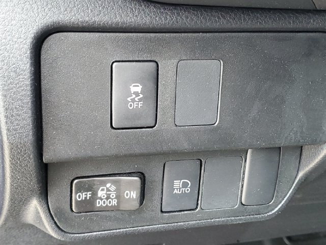 Used 2023 Toyota Tacoma SR5 w/ Technology Package AWD/4WD image 20