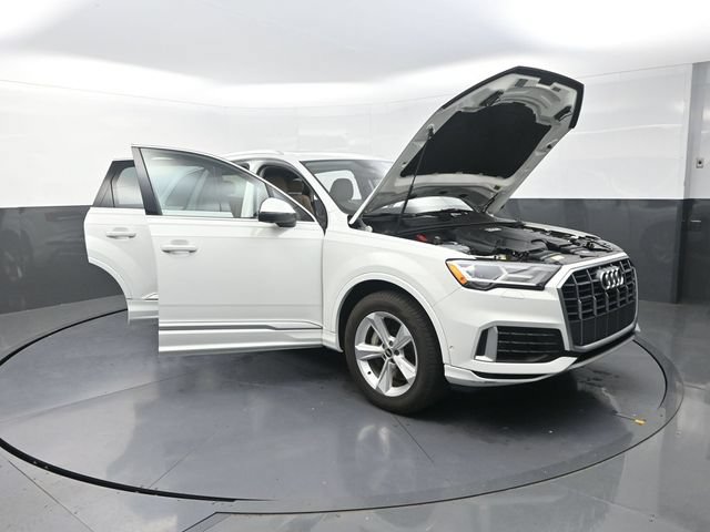 Used 2021 Audi Q7 3.0T Premium w/ Convenience Package AWD/4WD image 39