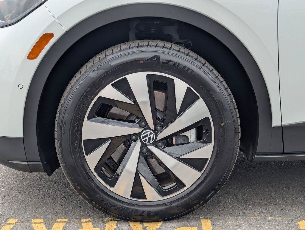Used 2023 Volkswagen ID.4 Pro AWD/4WD image 36