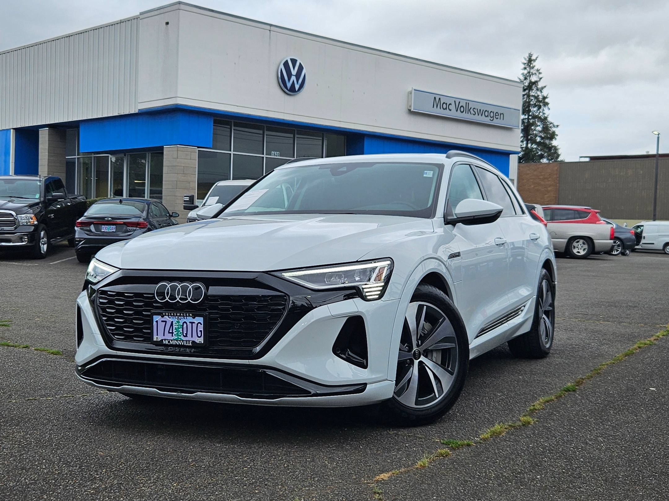 Used 2024 Audi Q8 e-tron Premium Plus
