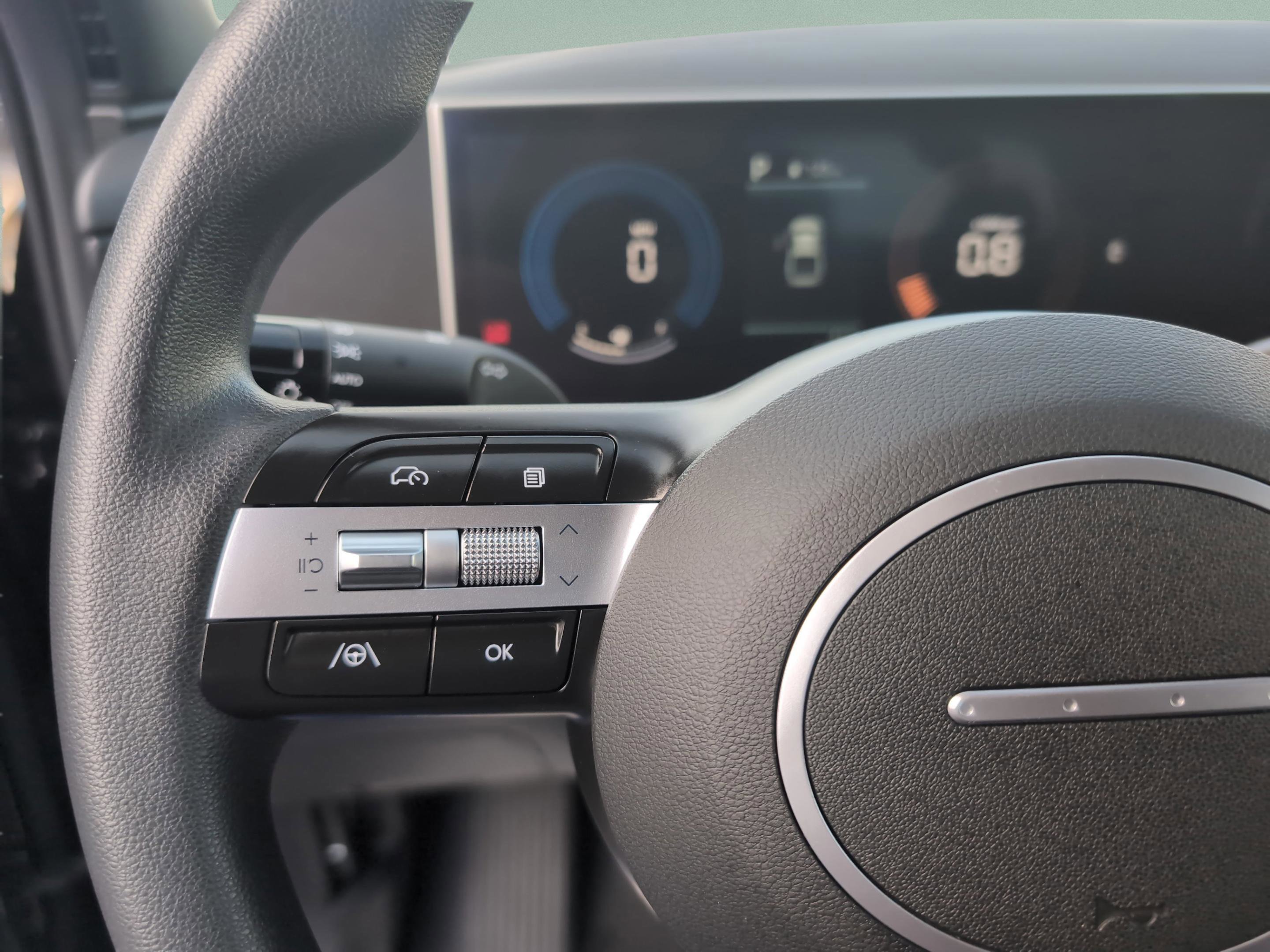 Used 2025 Hyundai Santa Cruz SEL image 20