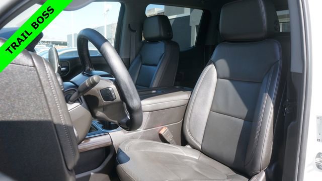 Used 2019 Chevrolet Silverado 1500 LT Trail Boss AWD/4WD image 9