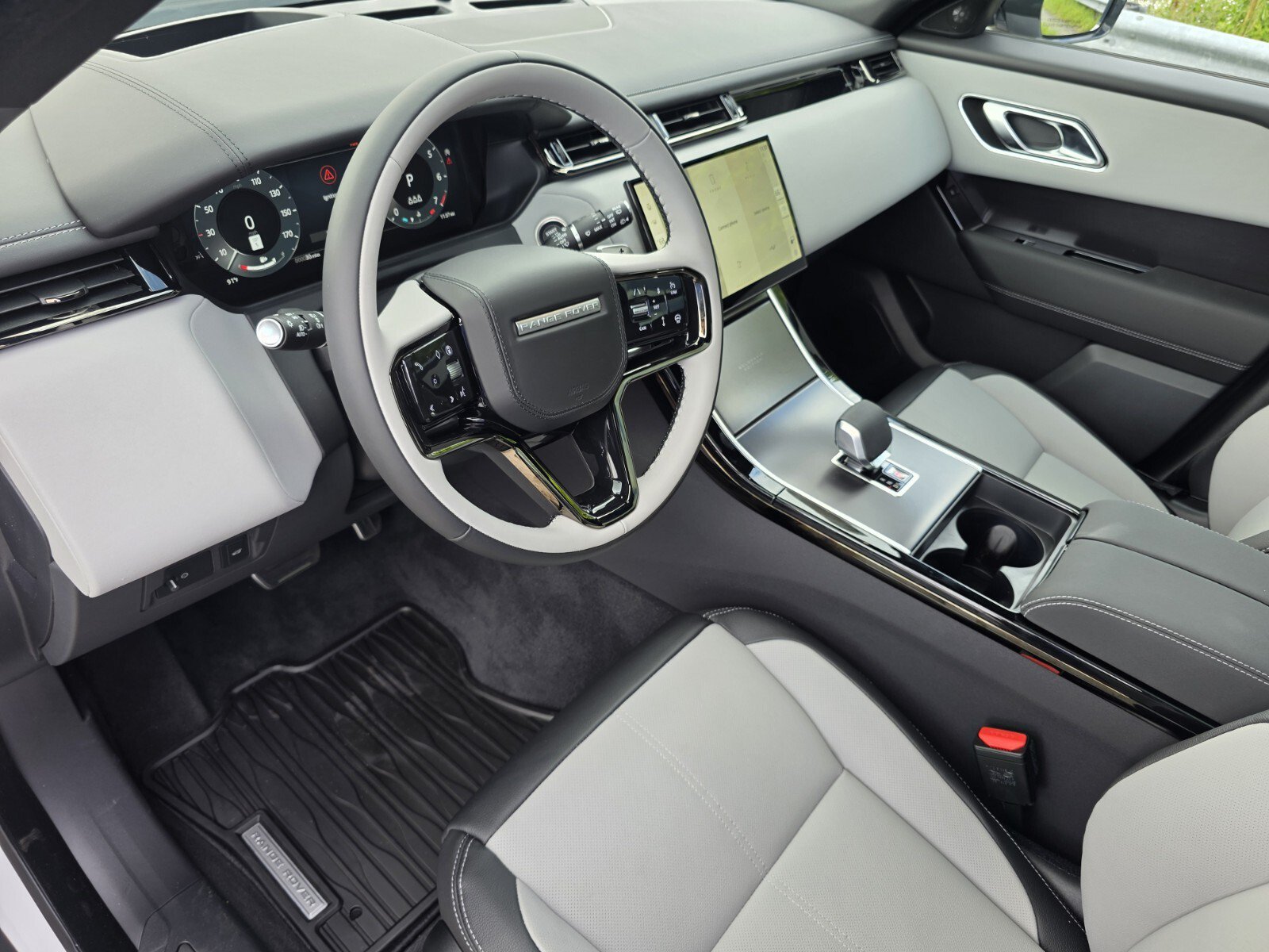 New 2026 Land Rover Range Rover Velar Belgravia AWD/4WD image 11