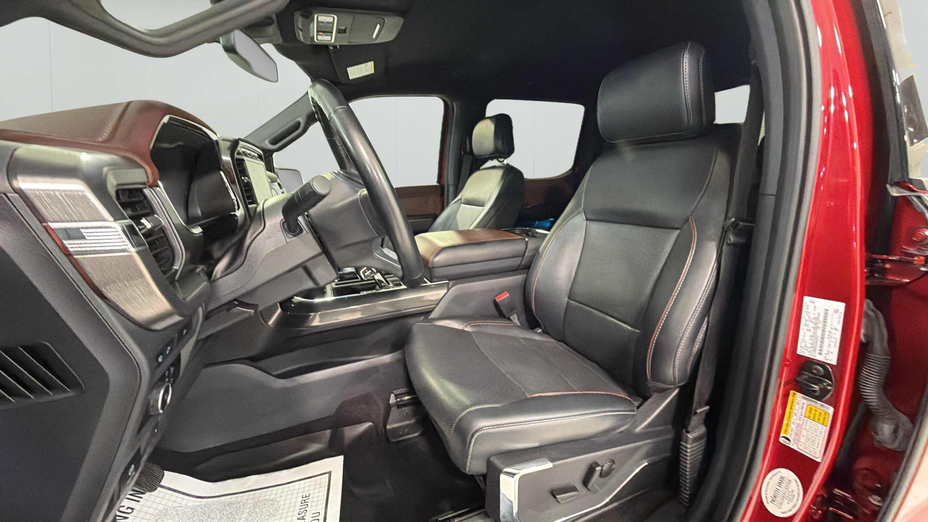 Used 2023 Ford F150 4x4 SuperCrew image 9