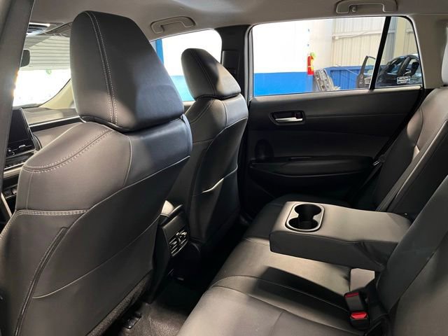 Used 2025 Toyota Corolla Cross XLE FWD image 16