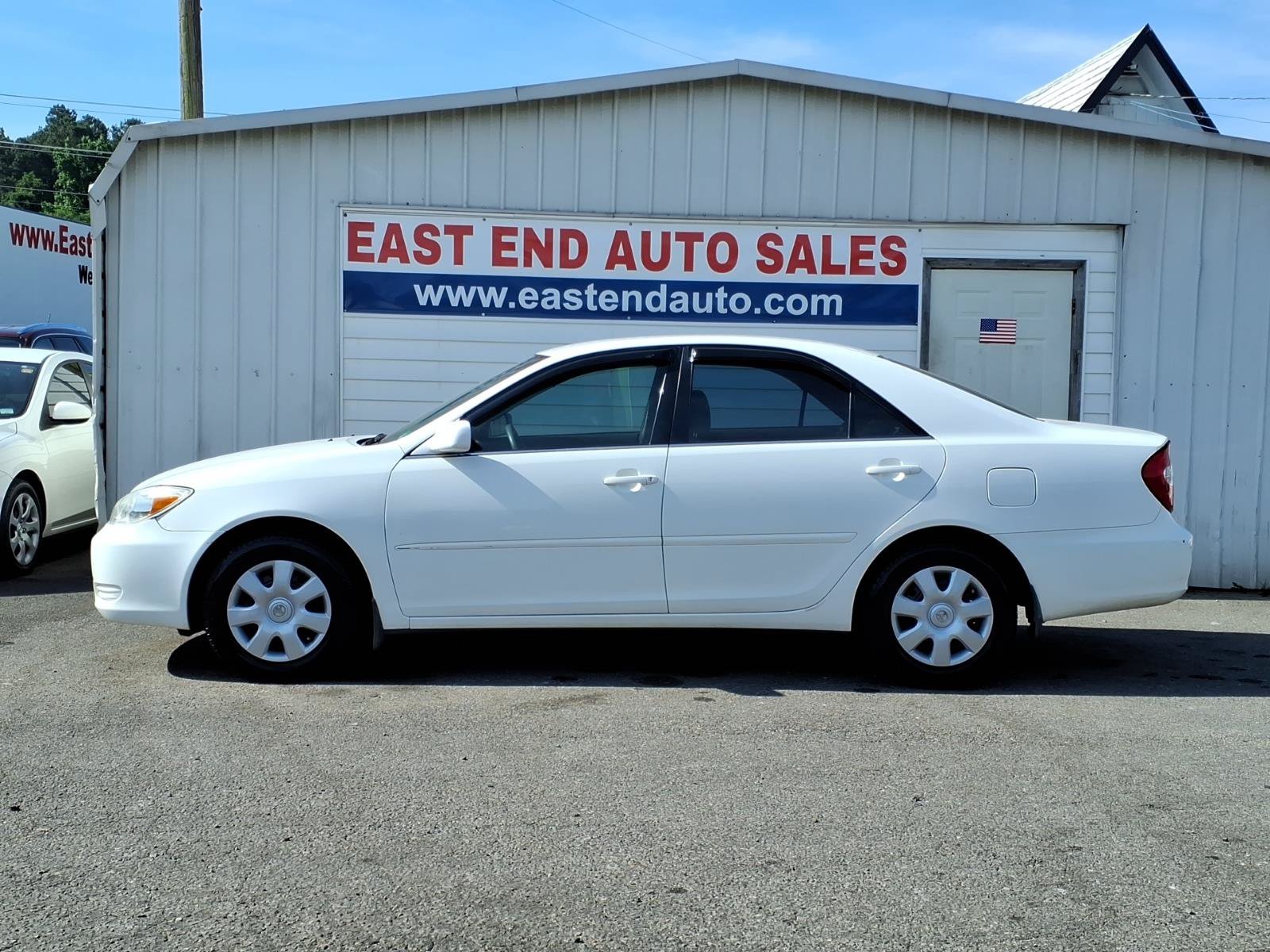 Used 2003 Toyota Camry LE FWD image 2