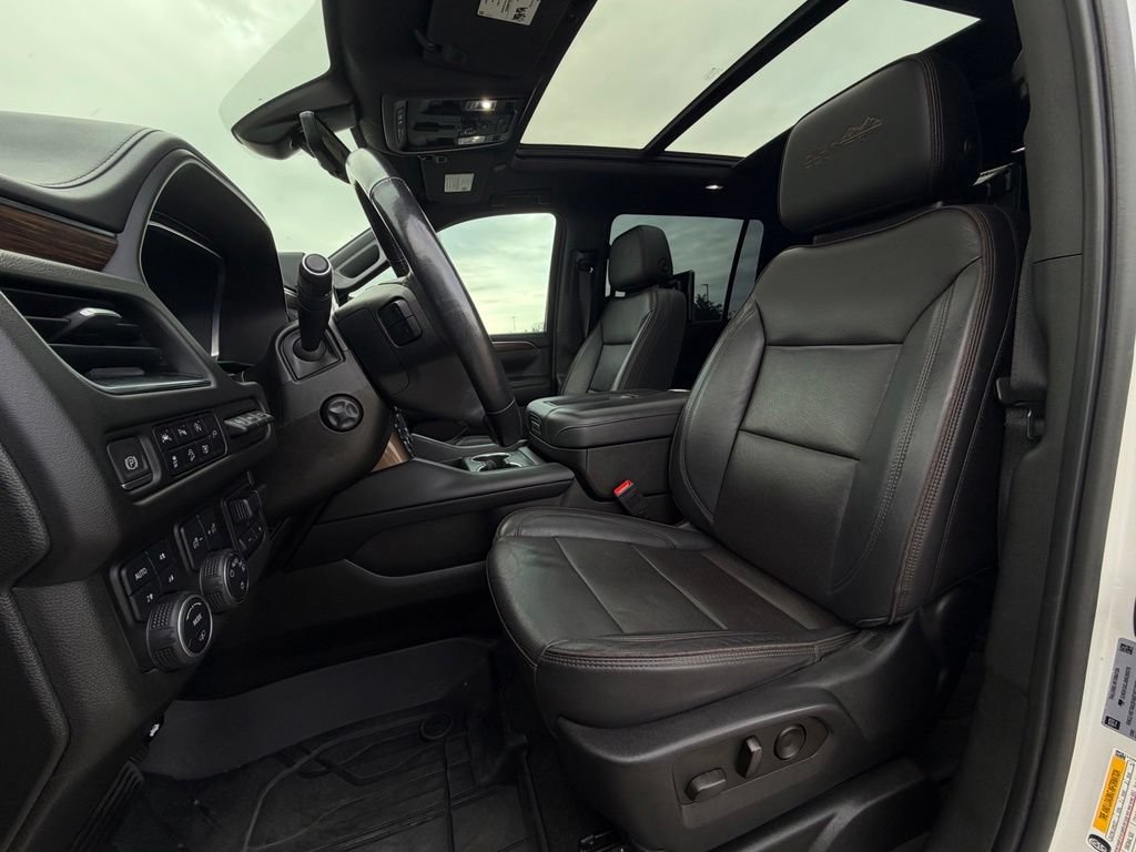 Used 2022 Chevrolet Suburban High Country AWD/4WD image 6