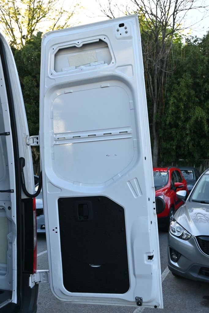 Used 2025 Mercedes-Benz Sprinter 2500 image 11
