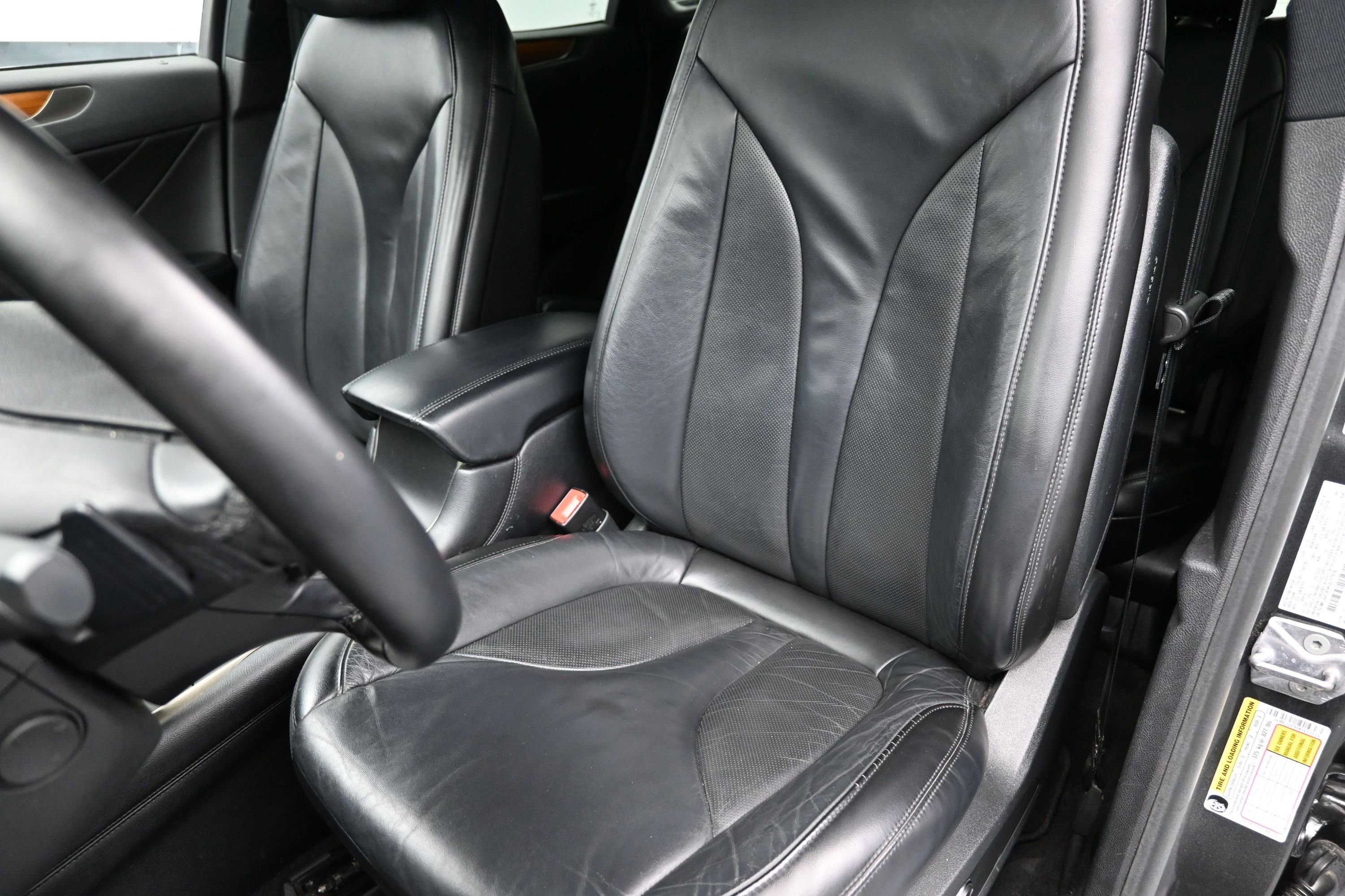 Used 2019 Lincoln MKC Select w/ Select Plus Package FWD image 21