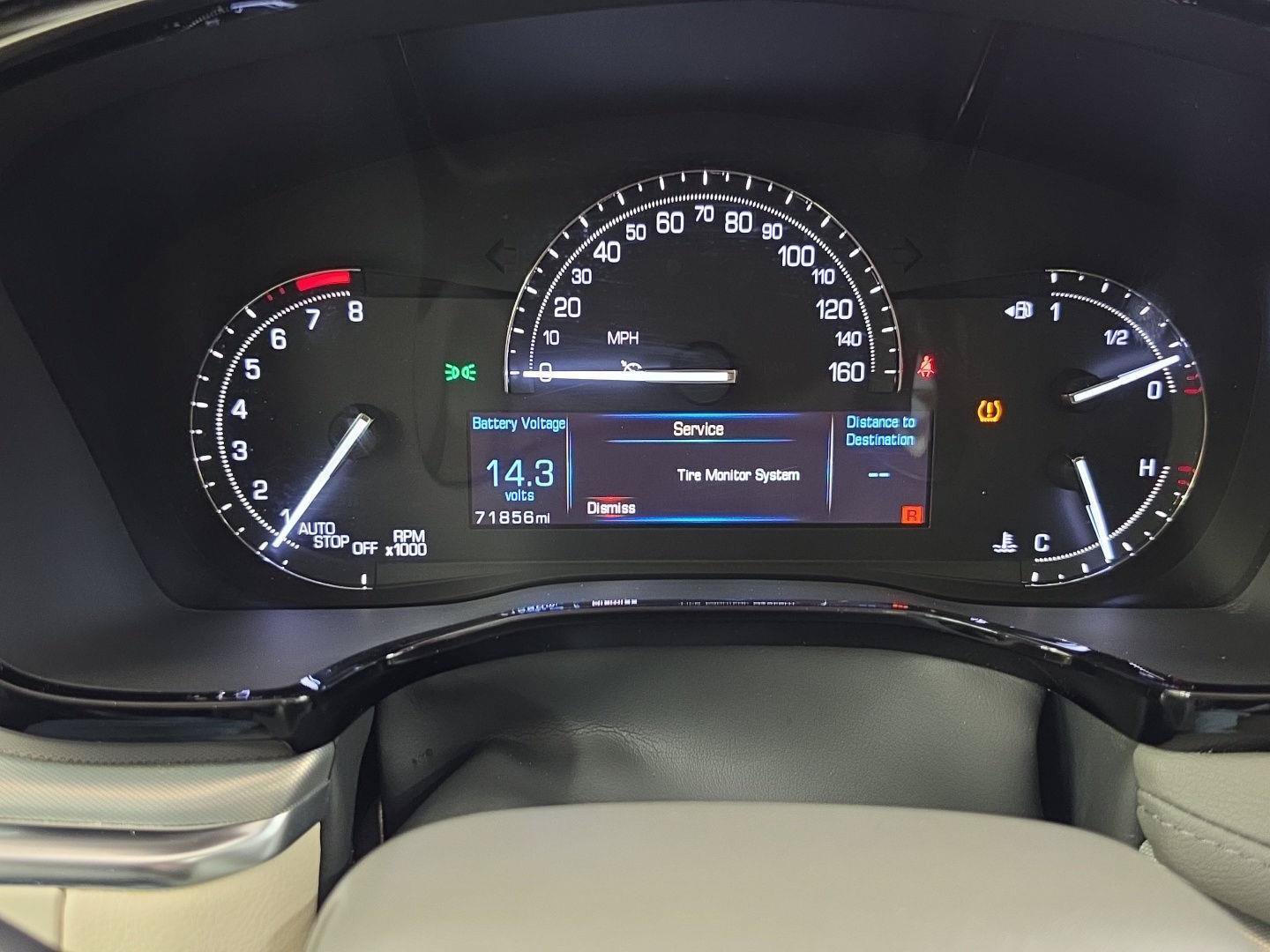 Used 2018 Cadillac XT5 Premium Luxury AWD/4WD image 12