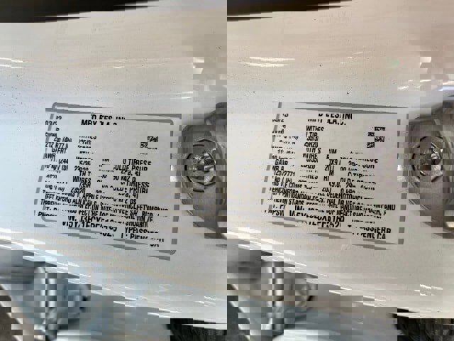 Used 2023 Tesla Model 3 Performance image 11