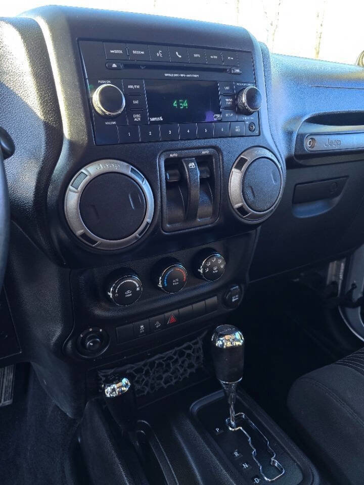 Used 2012 Jeep Wrangler Sport AWD/4WD image 12