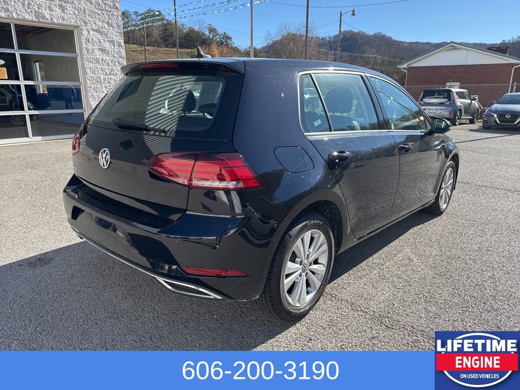 Used 2021 Volkswagen Golf 4-Door image 7