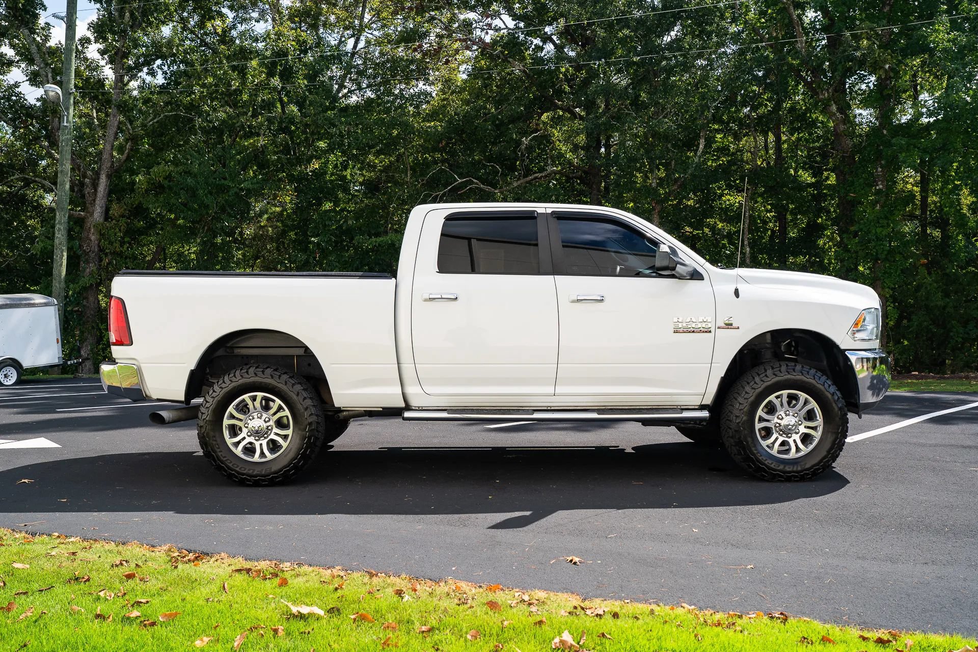 Used 2015 RAM 3500 SLT AWD/4WD image 10