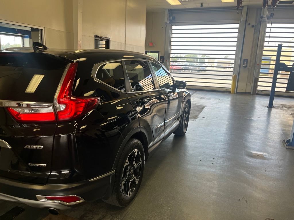 Used 2018 Honda CR-V Touring image 10