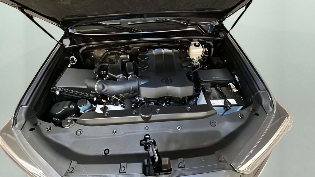 Used 2023 Toyota 4Runner Limited image 13