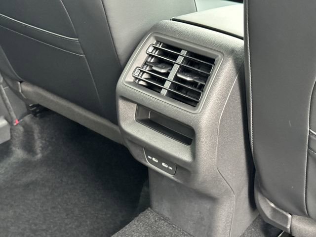 New 2026 Volkswagen Tiguan SE R-Line image 25