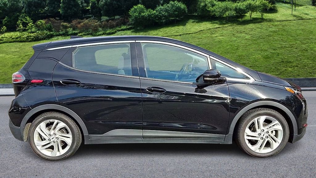 Used 2023 Chevrolet Bolt LT w/ Driver Confidence Package image 9