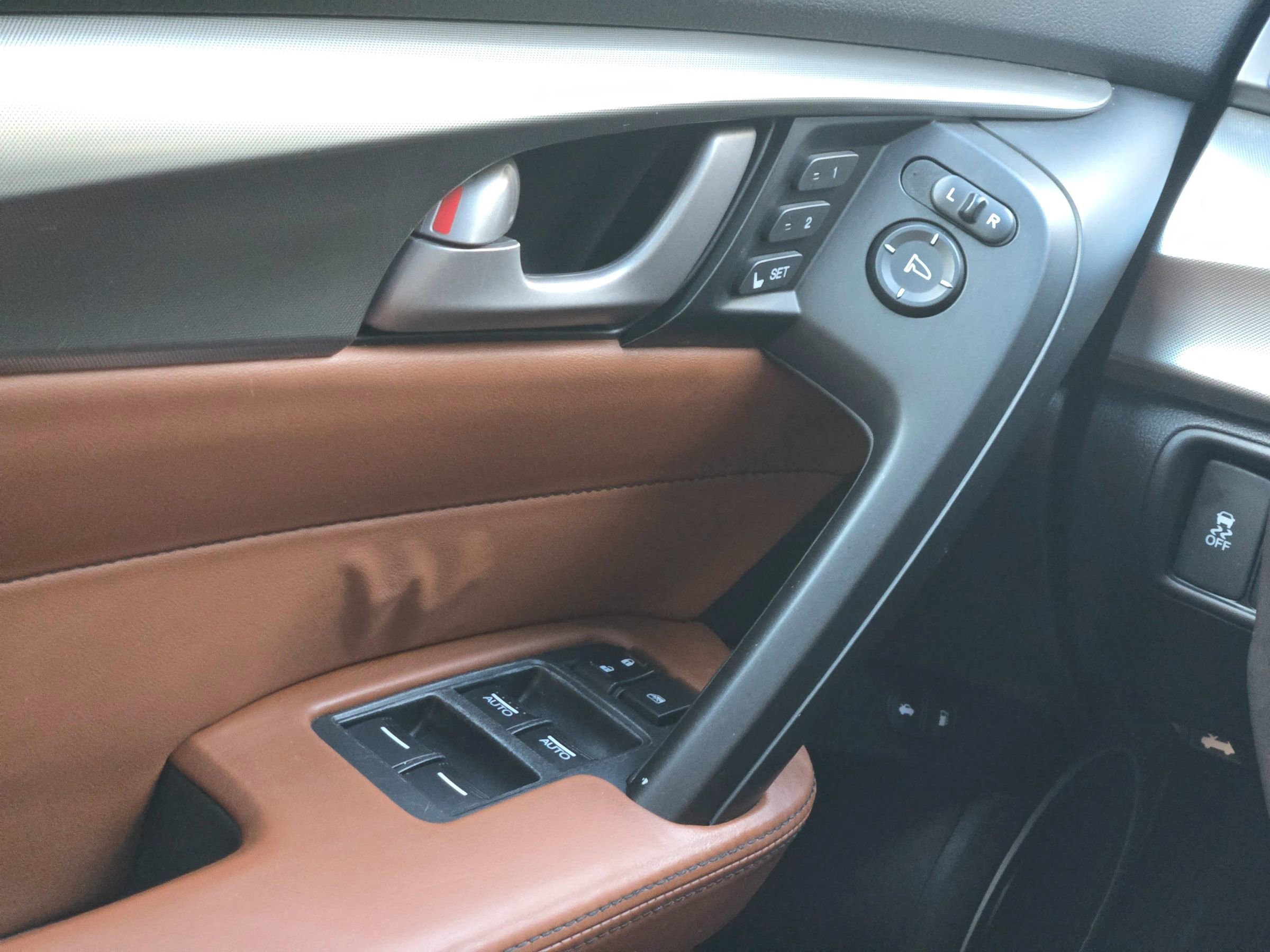 Used 2010 Acura TL SH-AWD image 48