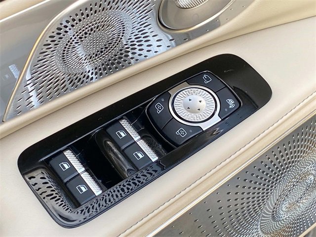 Used 2024 Lincoln Nautilus Reserve w/ Equipment Group 203A image 13