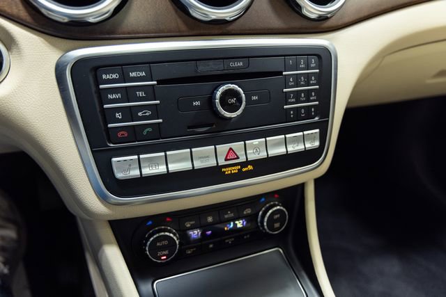 Used 2018 Mercedes-Benz GLA 250 4MATIC image 19