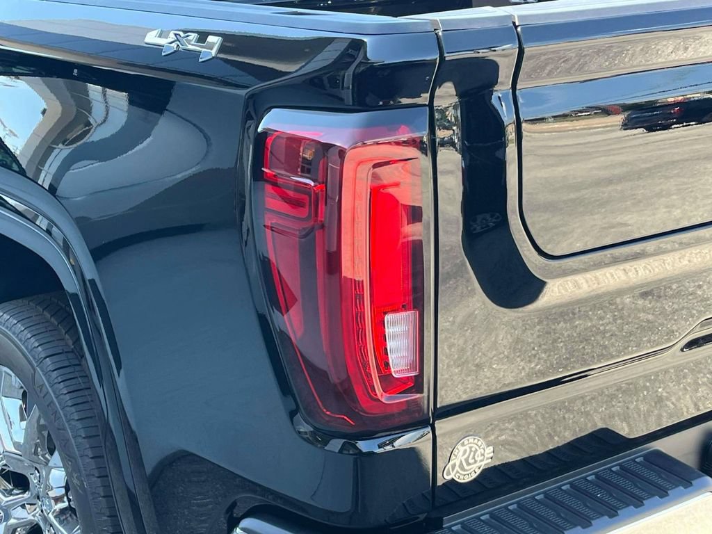 New 2026 GMC Sierra 1500 SLT w/ SLT Premium Package AWD/4WD image 10