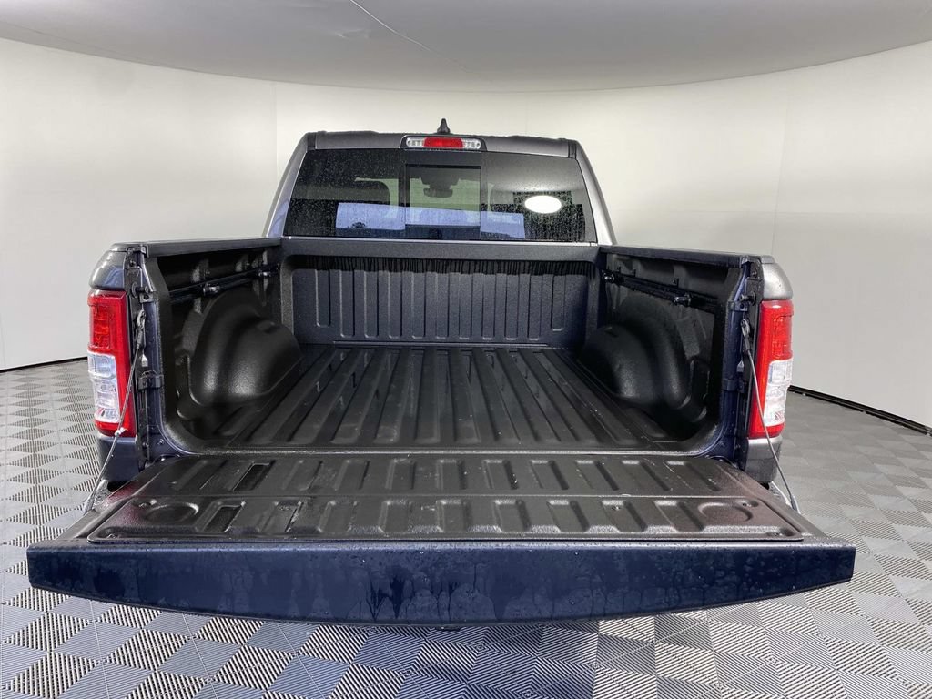 Used 2023 RAM 1500 4x4 Crew Cab image 8