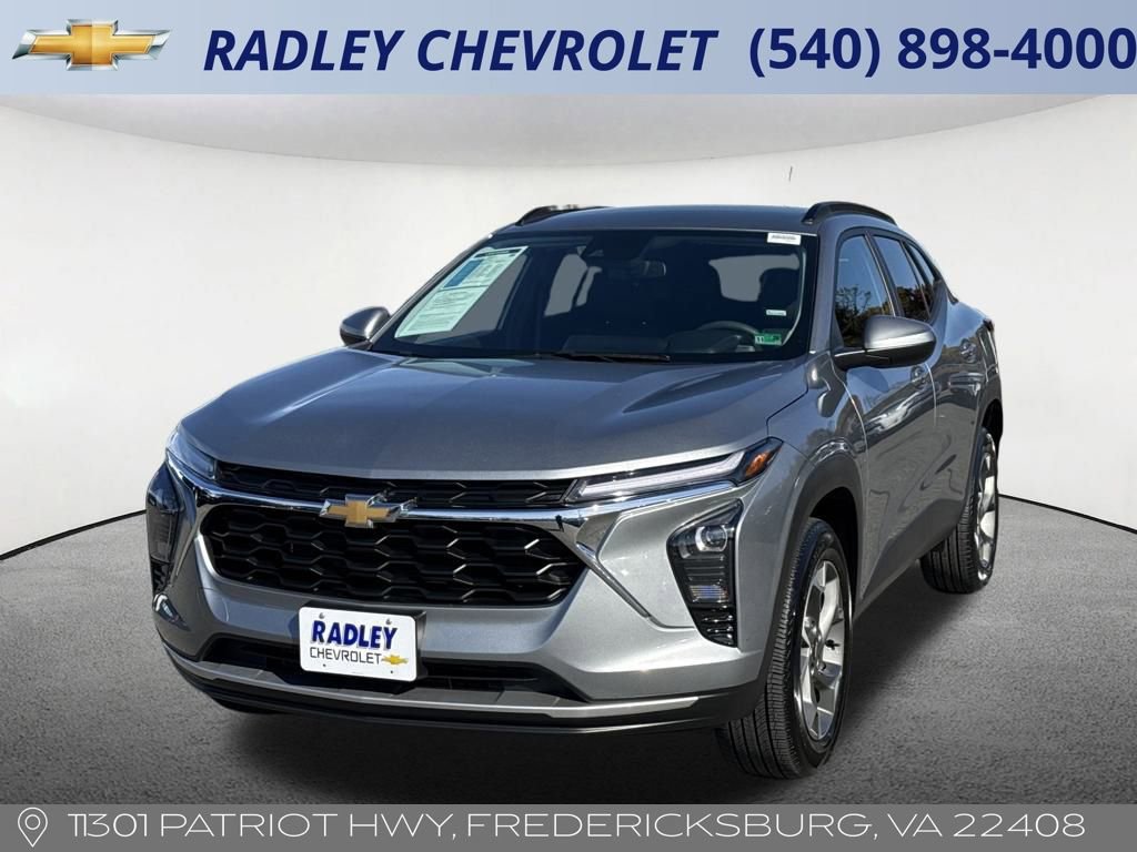 Certified 2024 Chevrolet Trax LT image 1