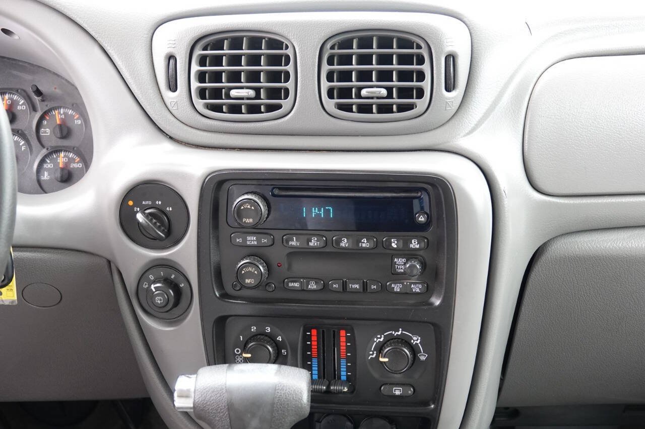 Used 2007 Chevrolet TrailBlazer LS w/ LS Preferred Equipment Group AWD/4WD image 71