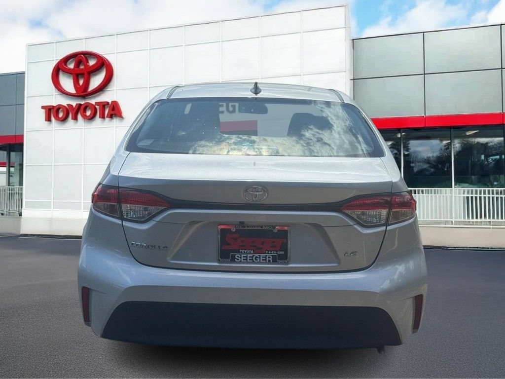 Used 2024 Toyota Corolla LE FWD image 7