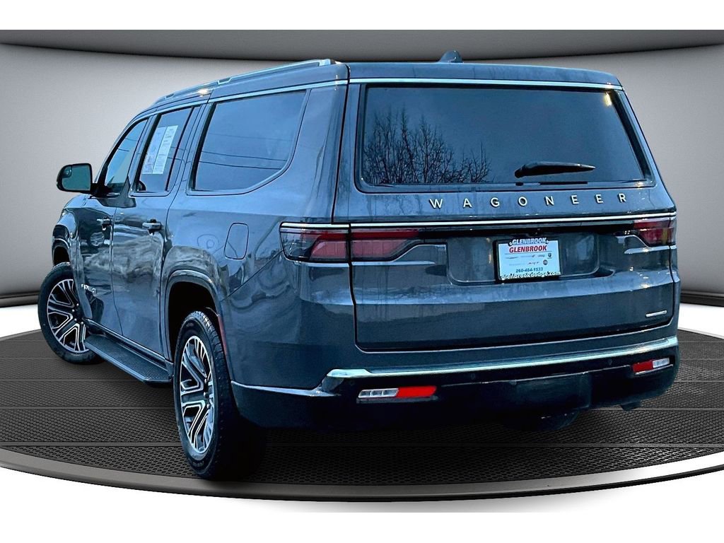 Used 2024 Jeep Wagoneer L Series II w/ Flexible Seating Group image 2