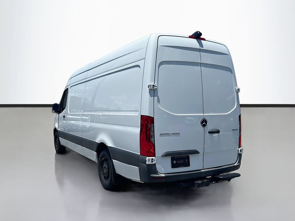 Used 2023 Mercedes-Benz Sprinter 2500 image 5