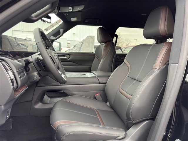 New 2025 Nissan Armada SL w/ Captain's Chari Seat Package image 10