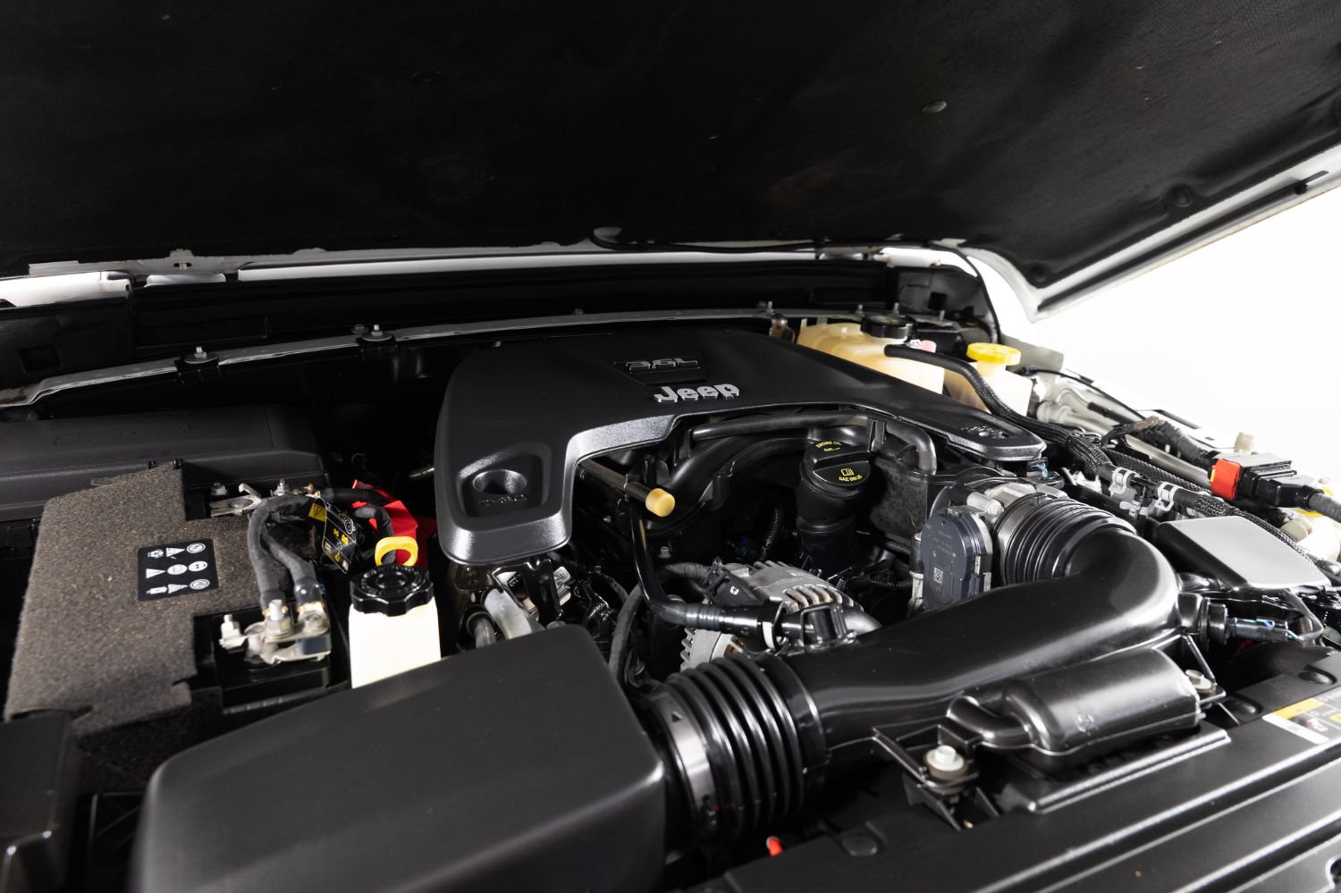 Used 2021 Jeep Gladiator Sport AWD/4WD image 37
