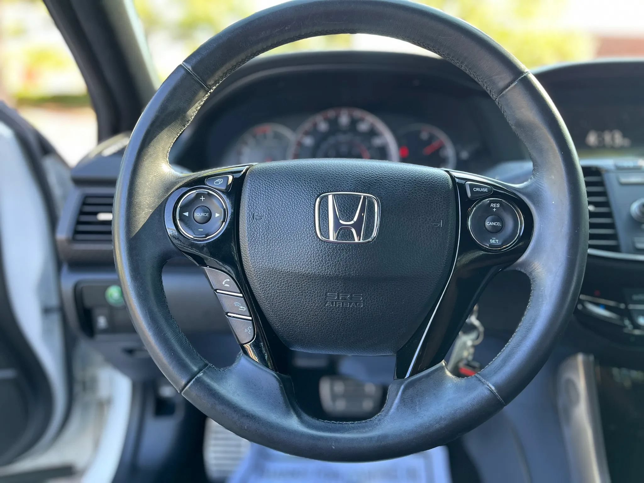 Used 2017 Honda Accord Sport image 11