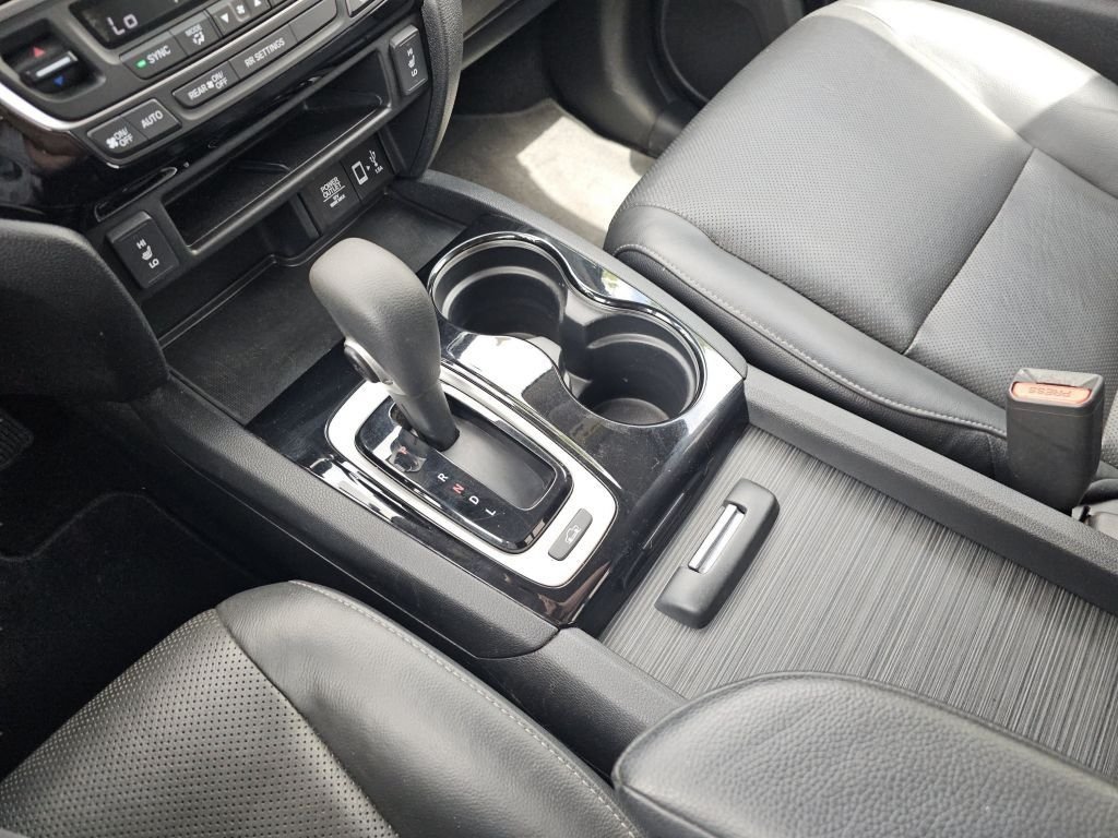Certified 2017 Honda Ridgeline RTL-E image 35