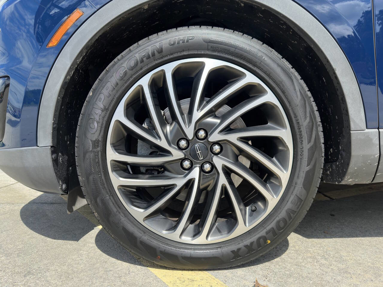 Used 2019 Lincoln Nautilus Reserve image 21