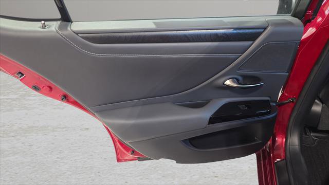 Certified 2022 Lexus ES 350 w/ Premium Package image 13