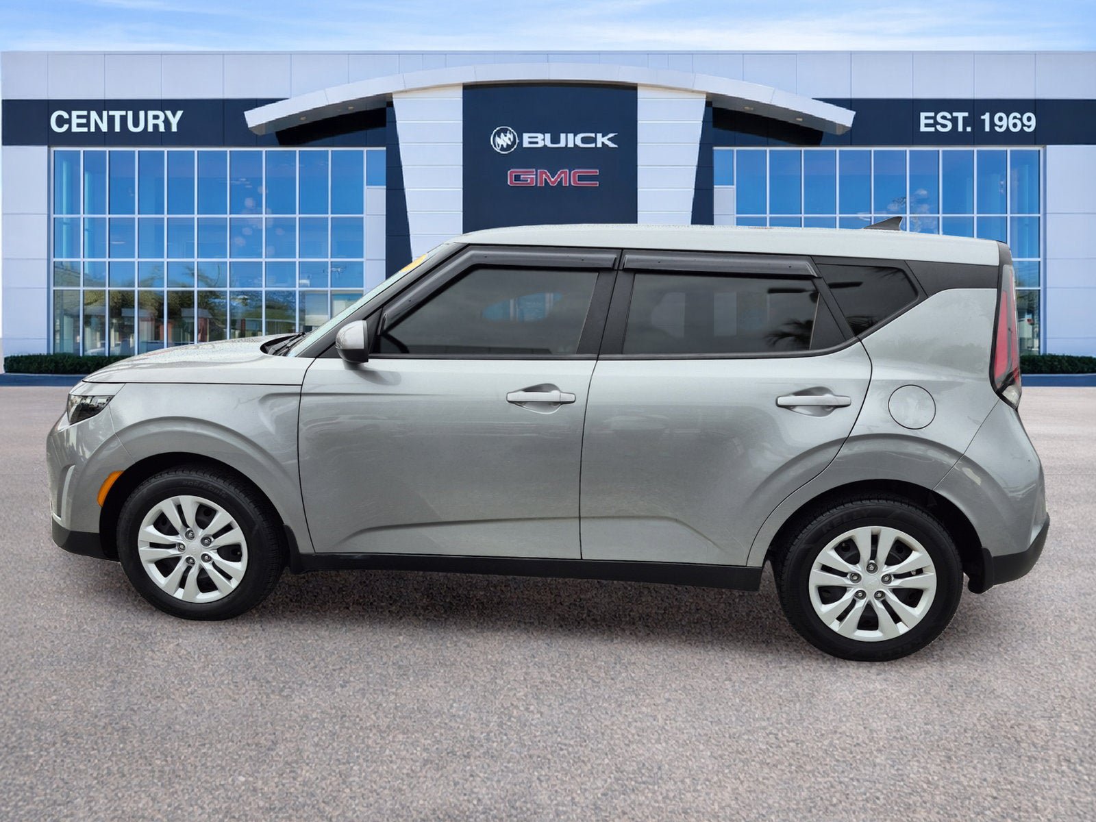 Used 2023 Kia Soul LX FWD image 7